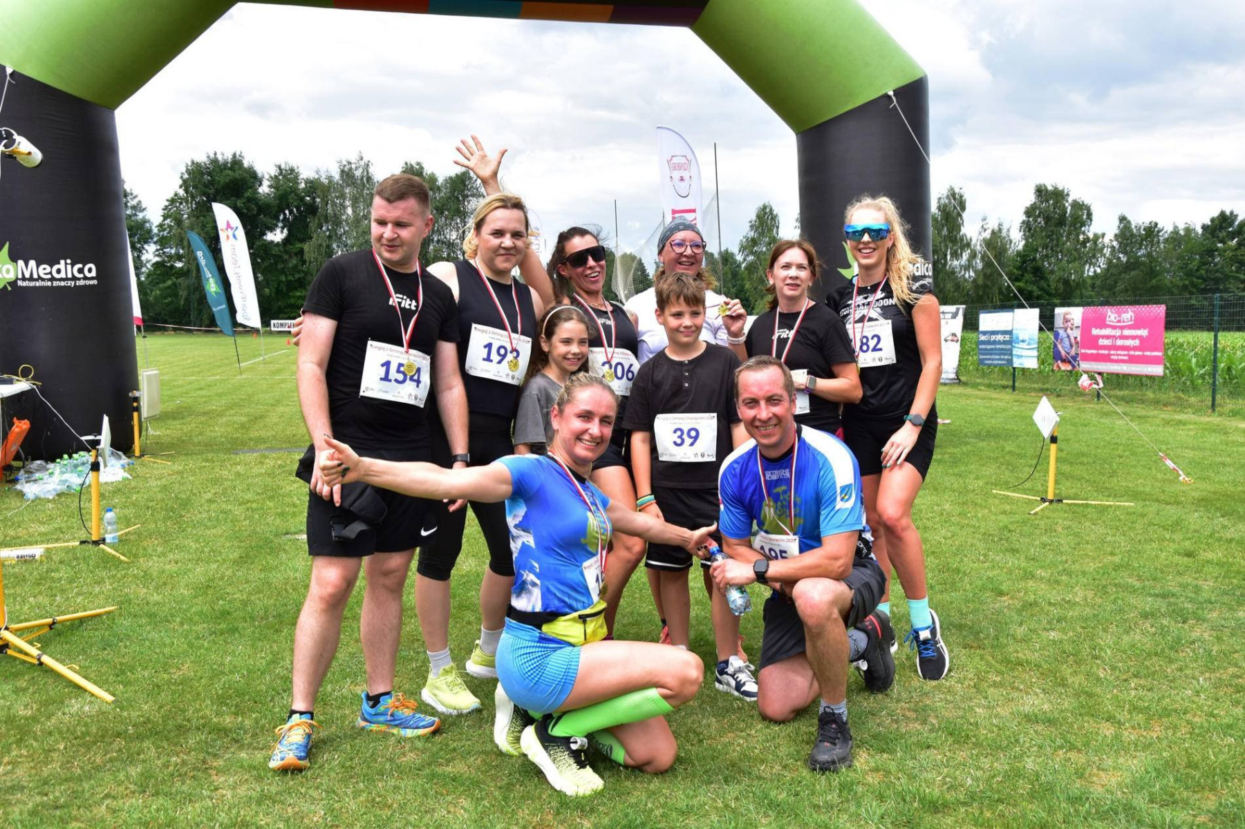 Bieg, pomoc i energia. Poręba Wielka pokazała moc – FILM, FOTO