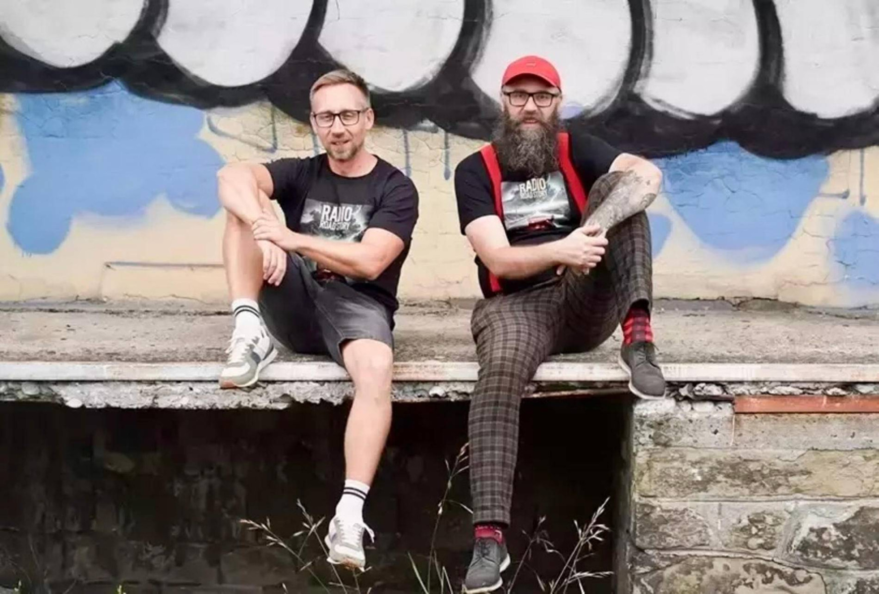 Nowe radio z Nowej Wsi. Pasja w eterze – FILM