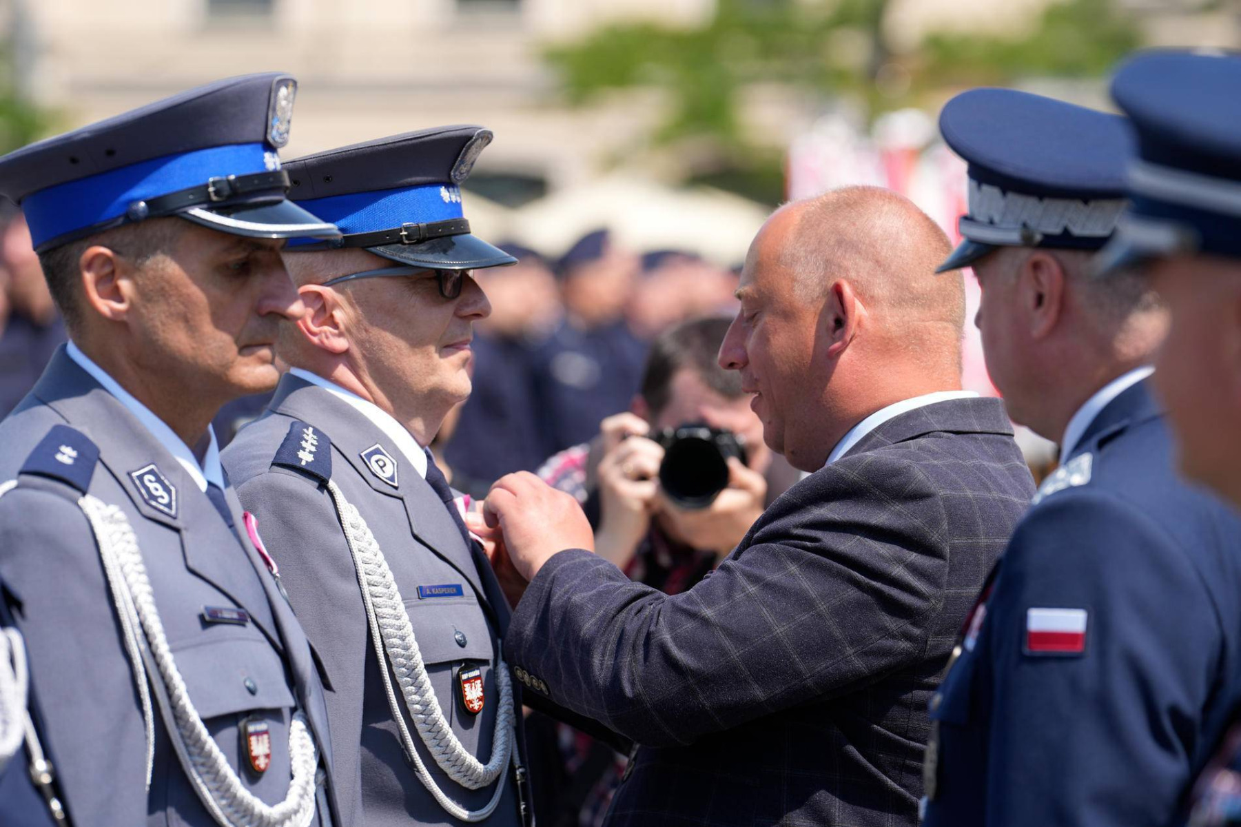 Rekonstruktorzy i mundury na krakowskim rynku – FOTO
