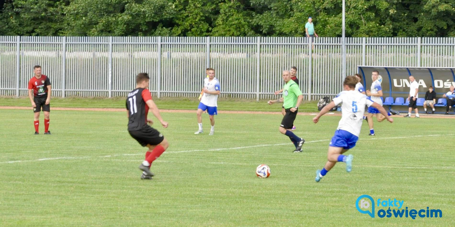 Piłkarze Unii obierają kurs na Rajsko – FOTO