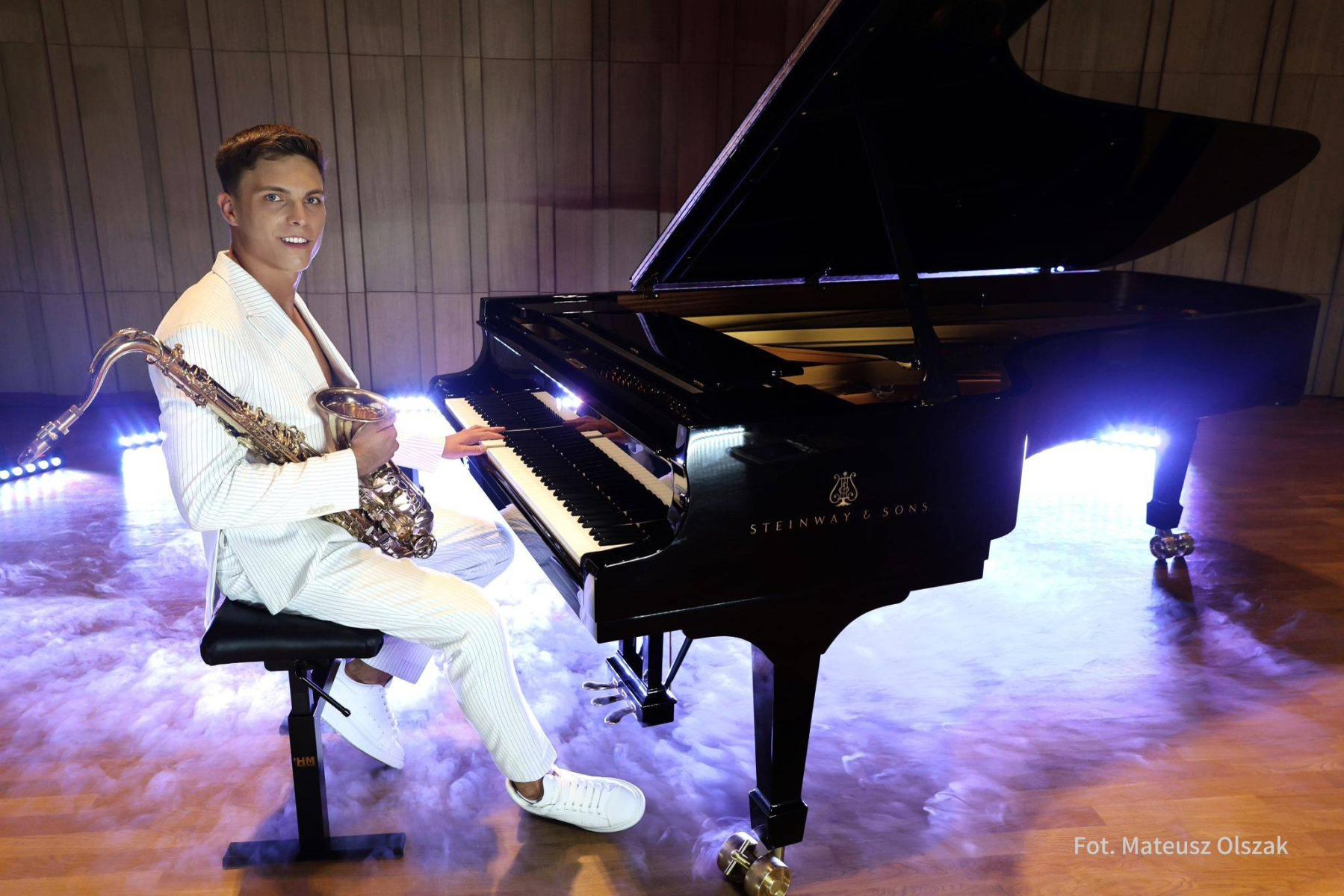 Olaf Gąsiorek nagrał cover Whitney Houston – FILM