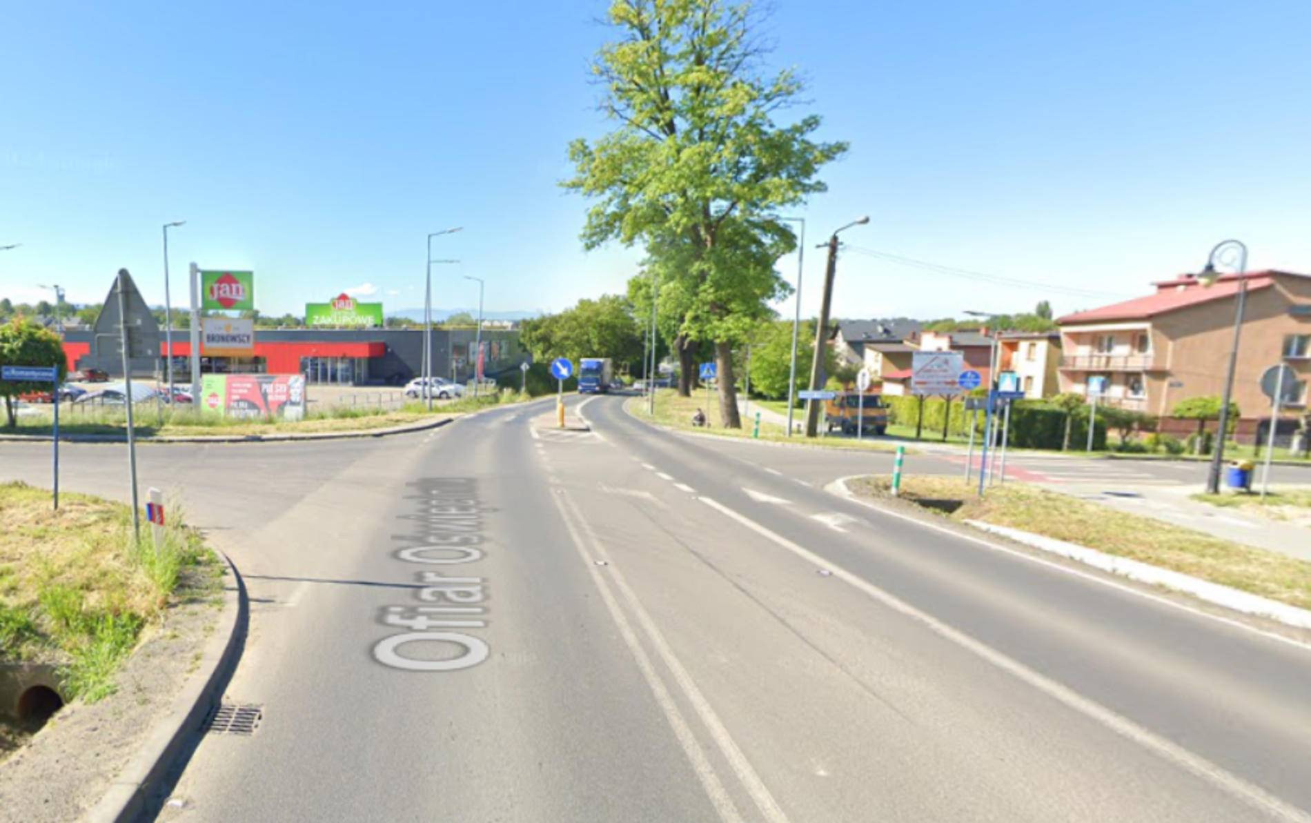 Przy centrum handlowym Jan w Brzeszczach powstanie rondo