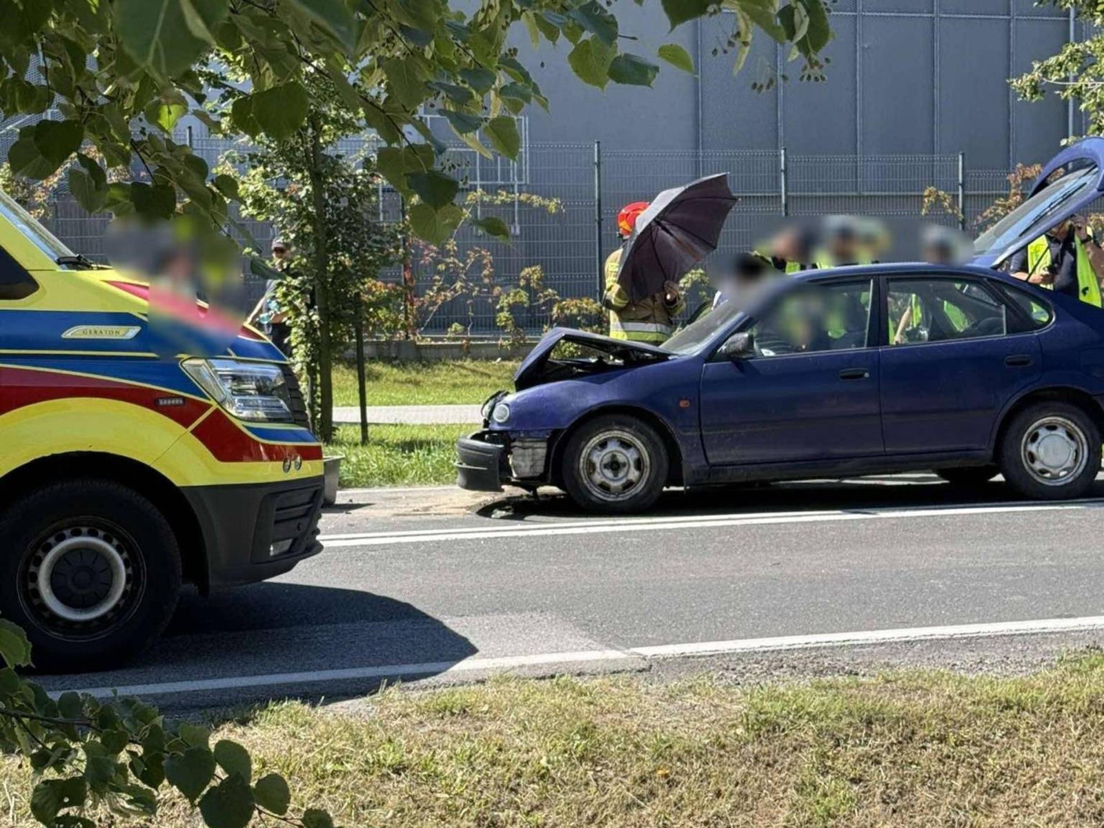 Droga krajowa nr 44 zablokowana. LPR w akcji – FOTO
