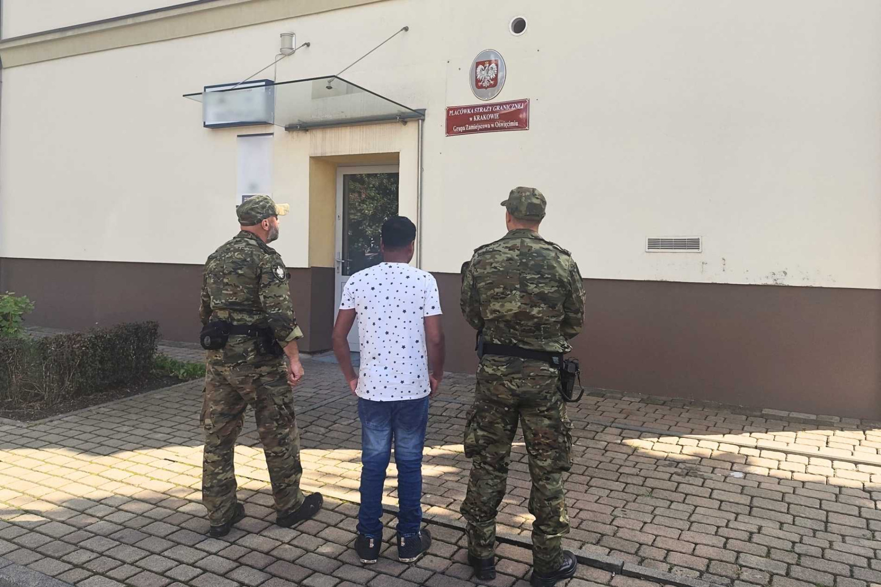 Czterej Kolumbijczycy i Banglijczyk wydaleni z Polski