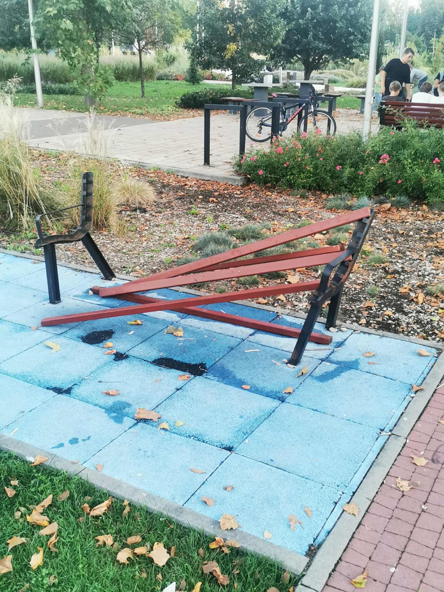 Oświęcimskie inwestycje rozpadają się po kilku latach. Mieszkańcy pytają: kto za to odpowiada?