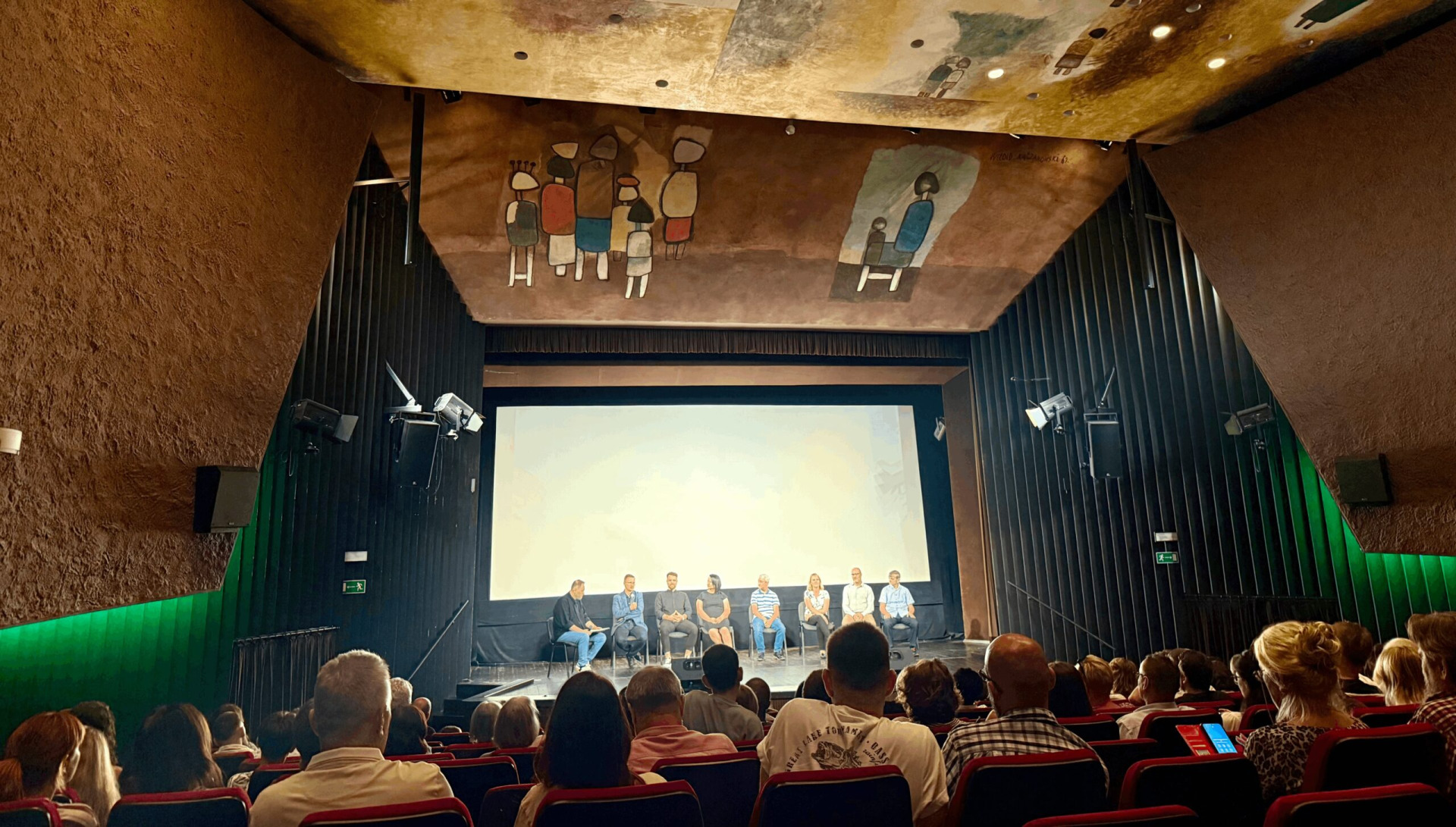 „Rok 2020” Piotra Struczyka: Orwell w pandemicznej odsłonie Oświęcimia