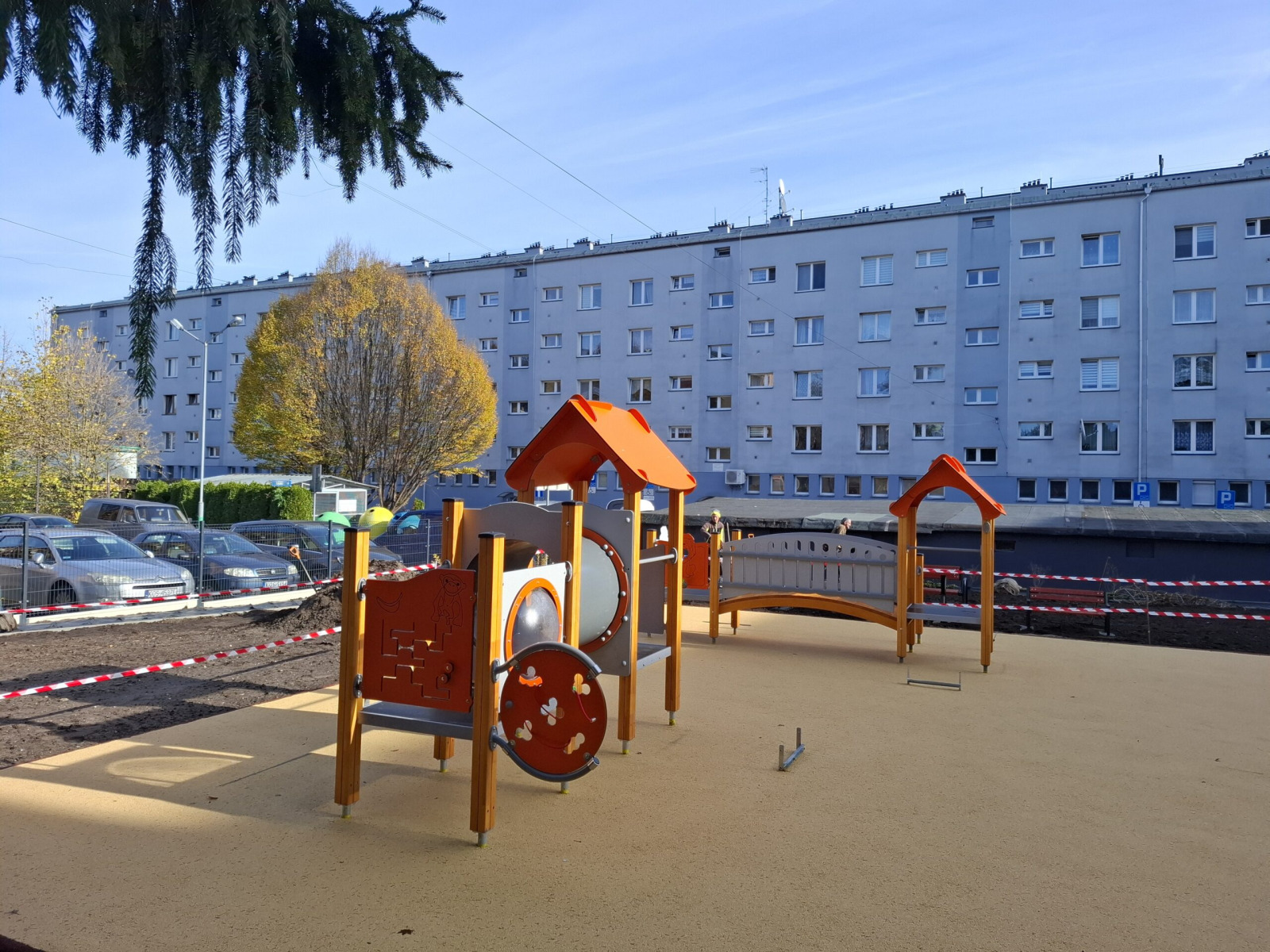 Nowy plac zabaw przy Miejskim Żłobku nr 1 już otwarty. Kolorowa przestrzeń dla najmłodszych za 300 tys. zł