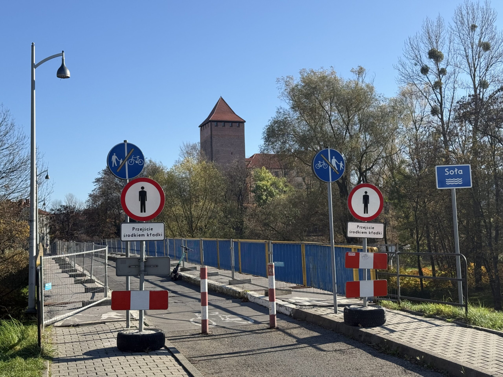 Oświęcim z milionami z UE. Kładka przy zamku do przebudowy, ruszą nowe trasy rowerowe