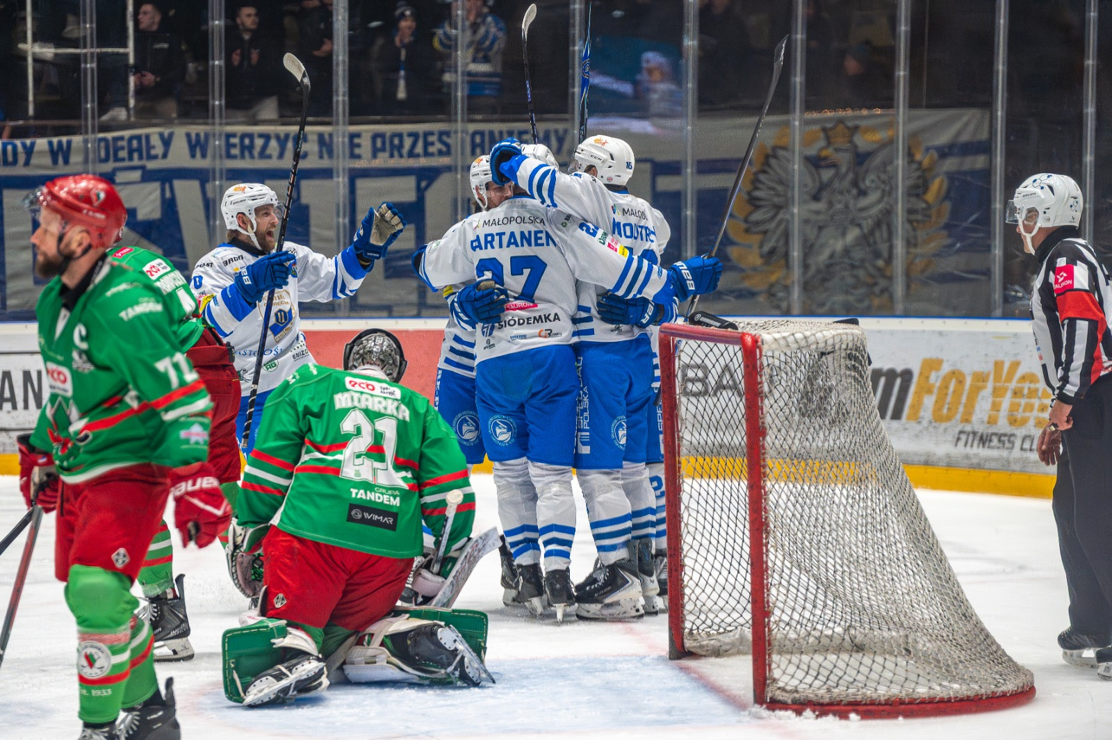 Hokejowy thriller w Oświęcimiu! Unia lepsza od Zagłębia po karnych przy komplecie publiczności