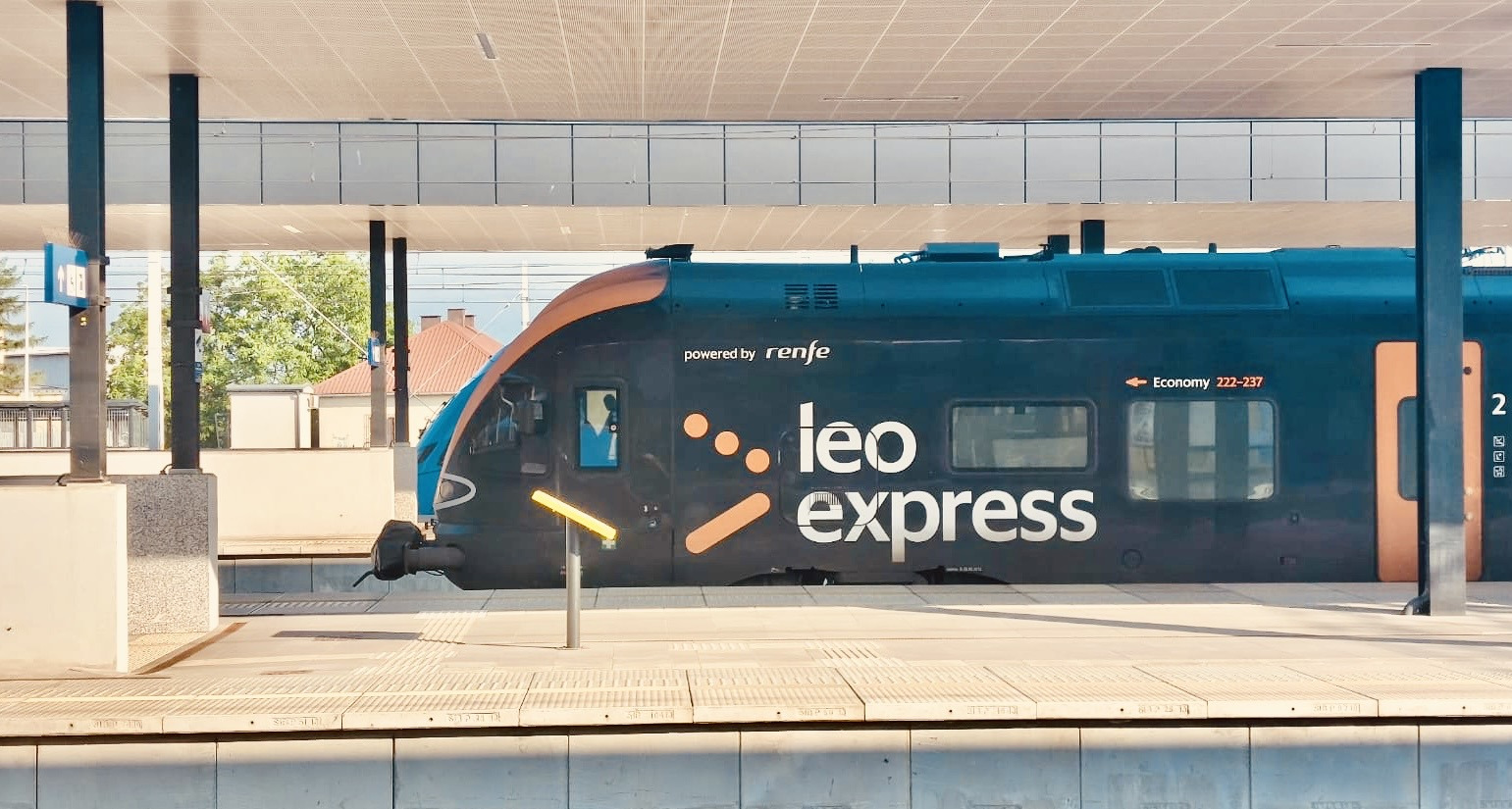 Leo Express zatrzyma się w Oświęcimiu! Więcej pociągów z Krakowa do Warszawy i Pragi od czerwca