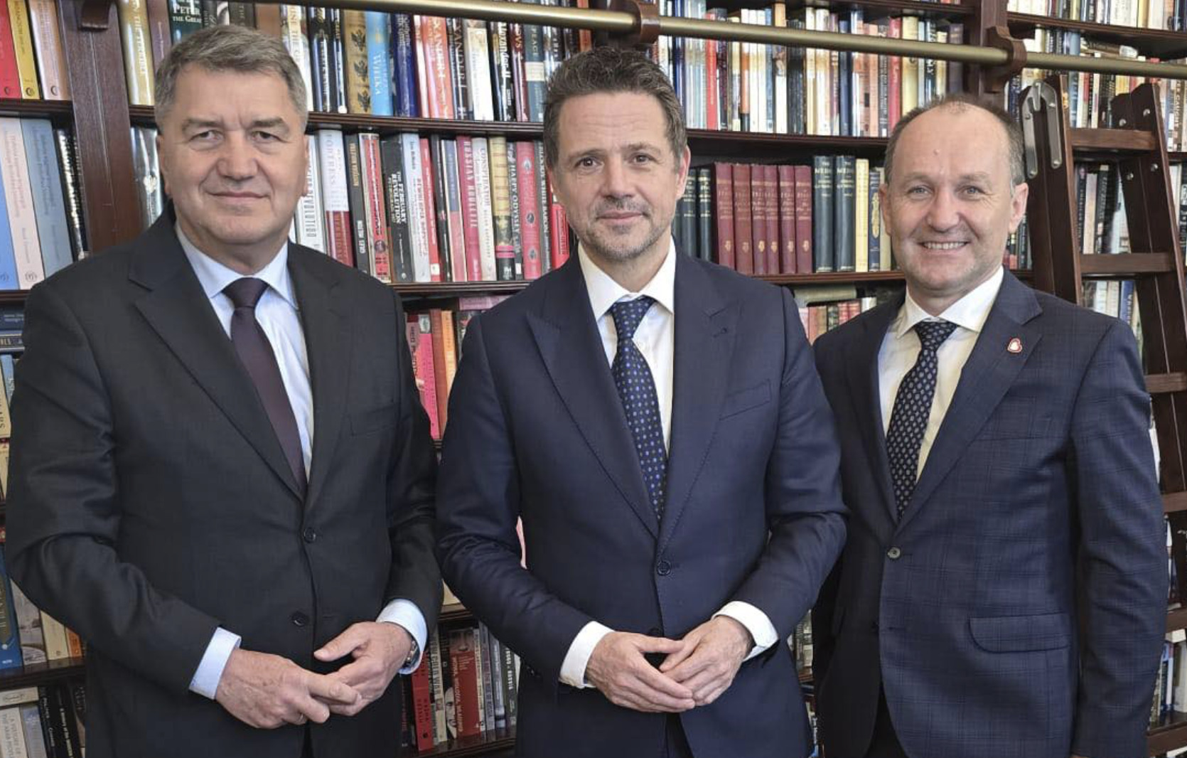 Drzewo Pamięci z Warszawy dla Oświęcimia! Trzaskowski i Chwierut rozmawiają o Alei Drzew w Parku Zasole