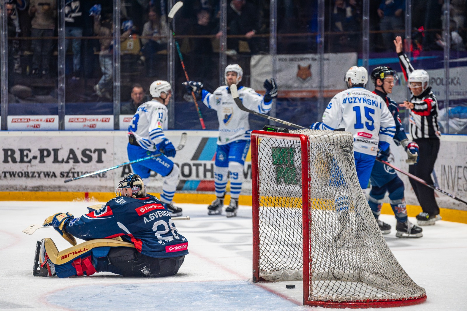 Mecz o półfinał dziś w Toruniu! Unia – Toruń o 18:00, transmisja TVP Sport. Seria 3:2