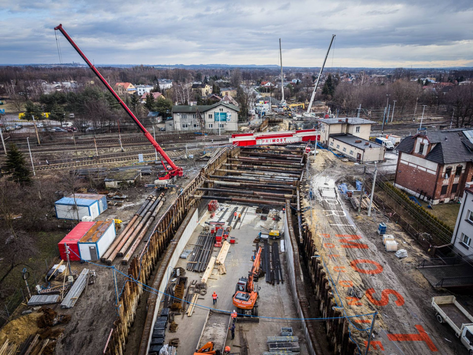Uwaga utrudnienia na Wawelskiej w Bieruniu! Prace nocne przy tunelu, objazdy do Wielkanocy