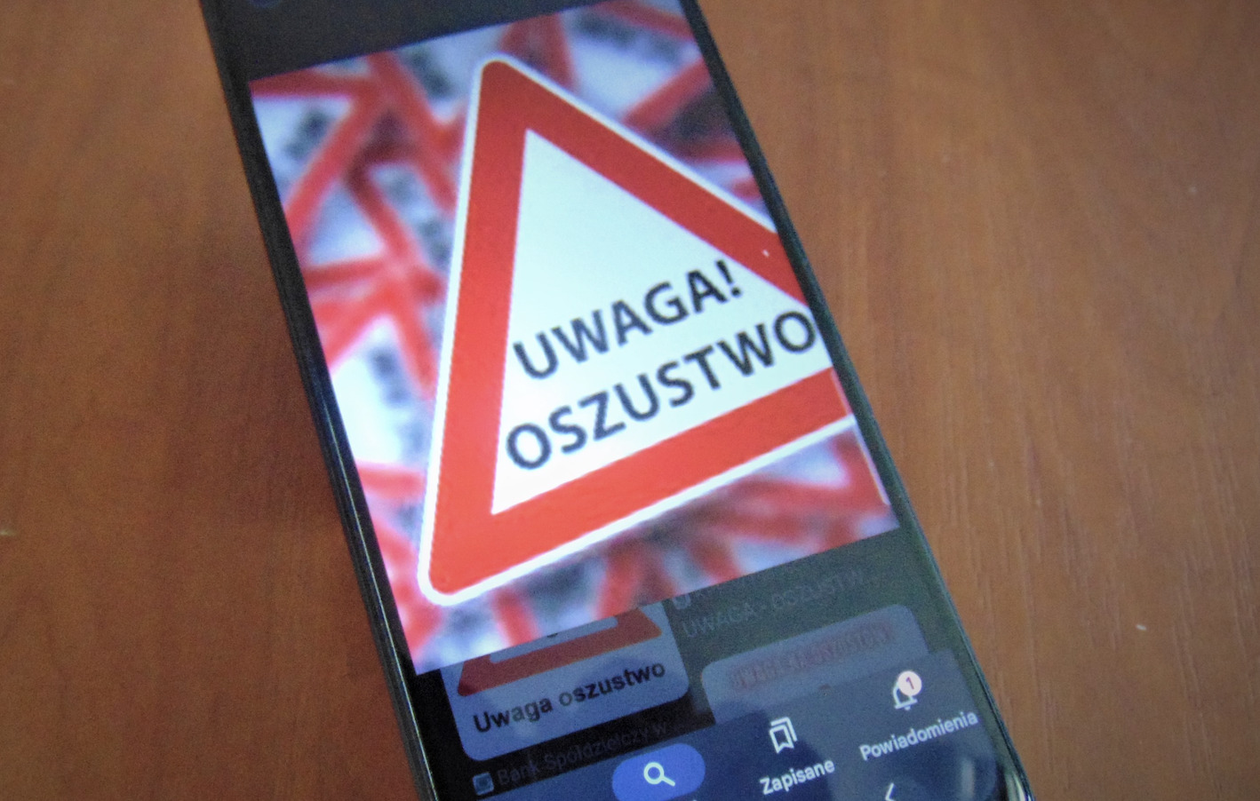 Oszustwo na BLIK-a przez komunikator! Mieszkaniec gminy Oświęcim stracił 1800 zł. Sprawdź metodę