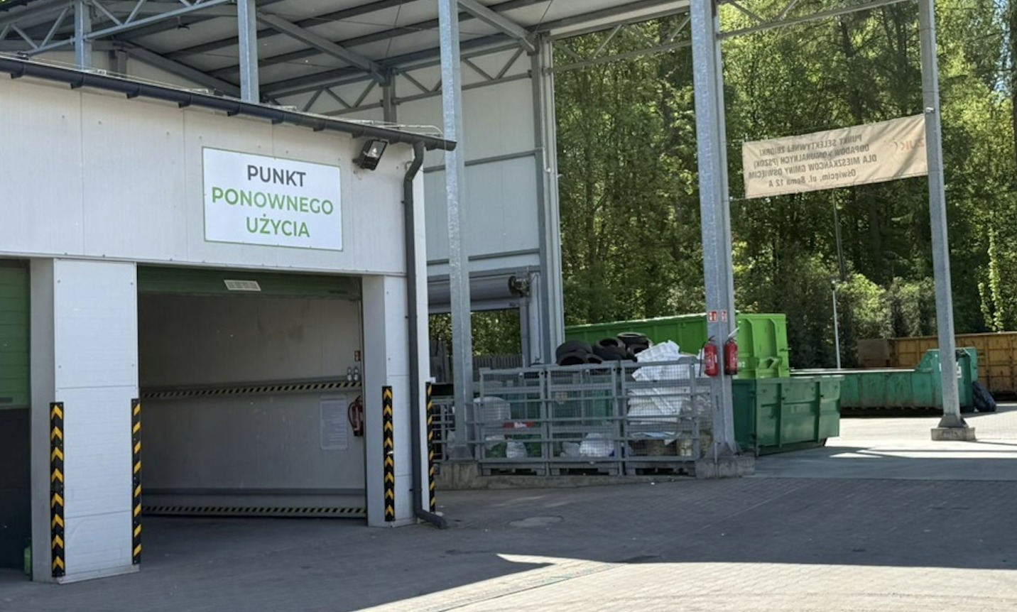 Punkt Ponownego Użycia w Oświęcimiu. Przynieś rzeczy, których nie potrzebujesz – ktoś inny je odbierze