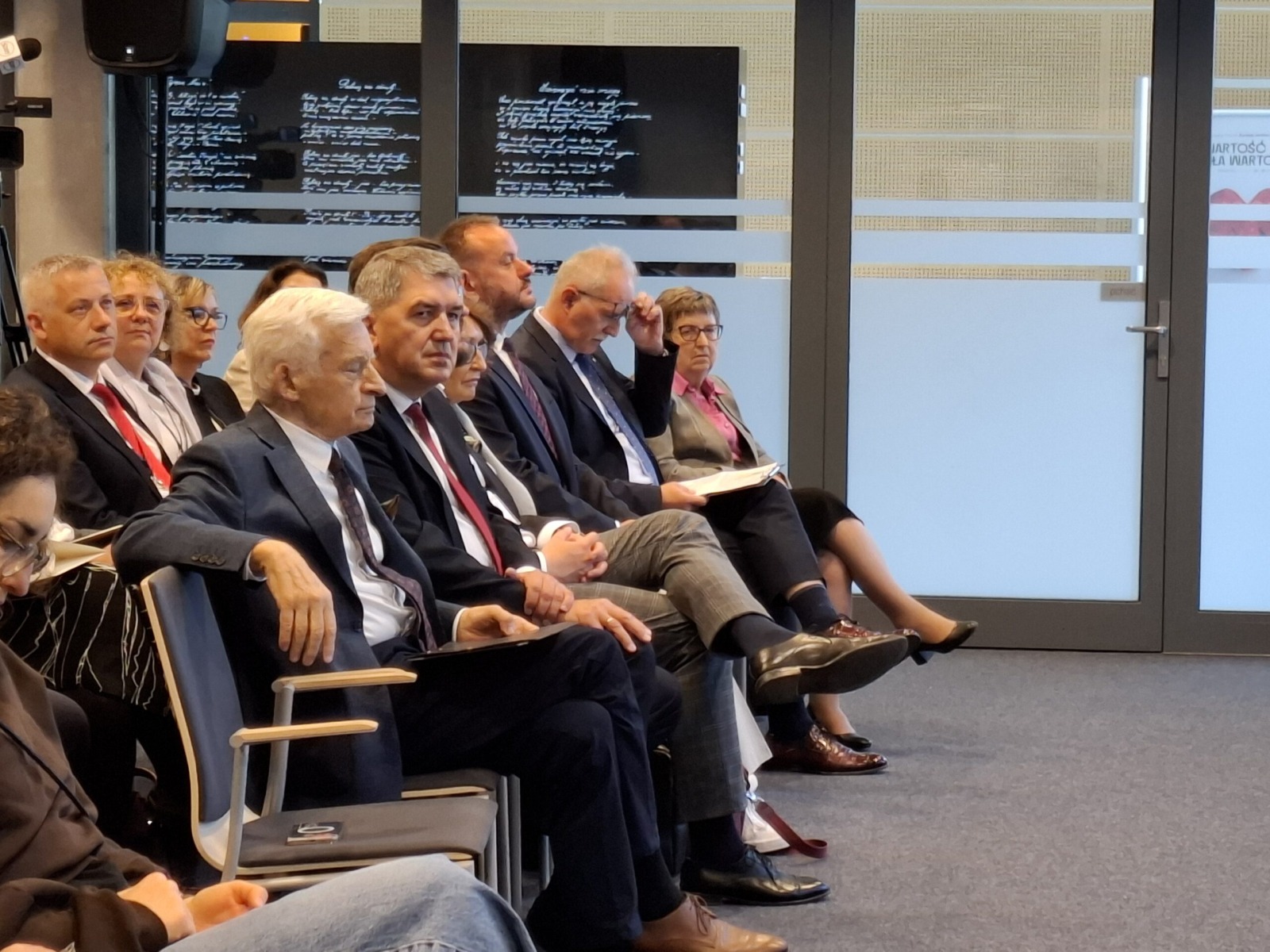 Jerzy Buzek w Oświęcimiu o wartościach i wyzwaniach UE. Forum Praw Człowieka pod hasłem „Wartość siły. Siła wartości”