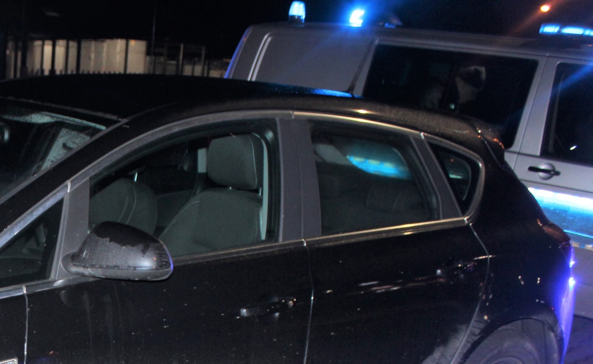 Oświęcim: Jechał suzuki z cofniętymi uprawnieniami. Wpadł przez usterkę oświetlenia tablicy