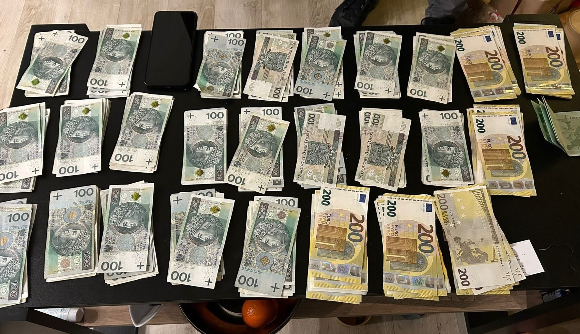 Oszustwo „na wypadek drogowy” w gminie Oświęcim. Seniorka straciła 49 tysięcy złotych