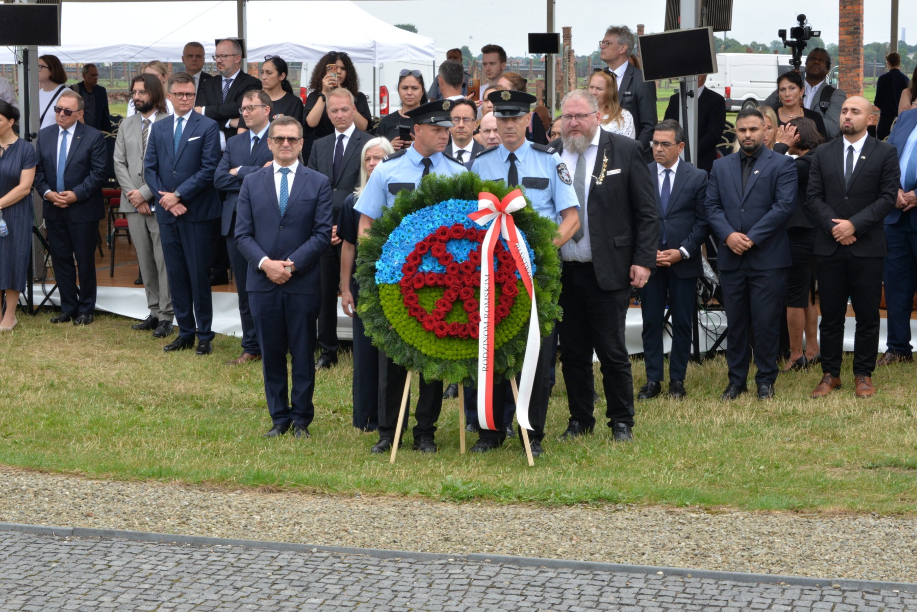 82. rocznica likwidacji obozu rodzinnego dla Romów. Obchody Dnia Pamięci o Zagładzie Romów i Sinti w Auschwitz-Birkenau