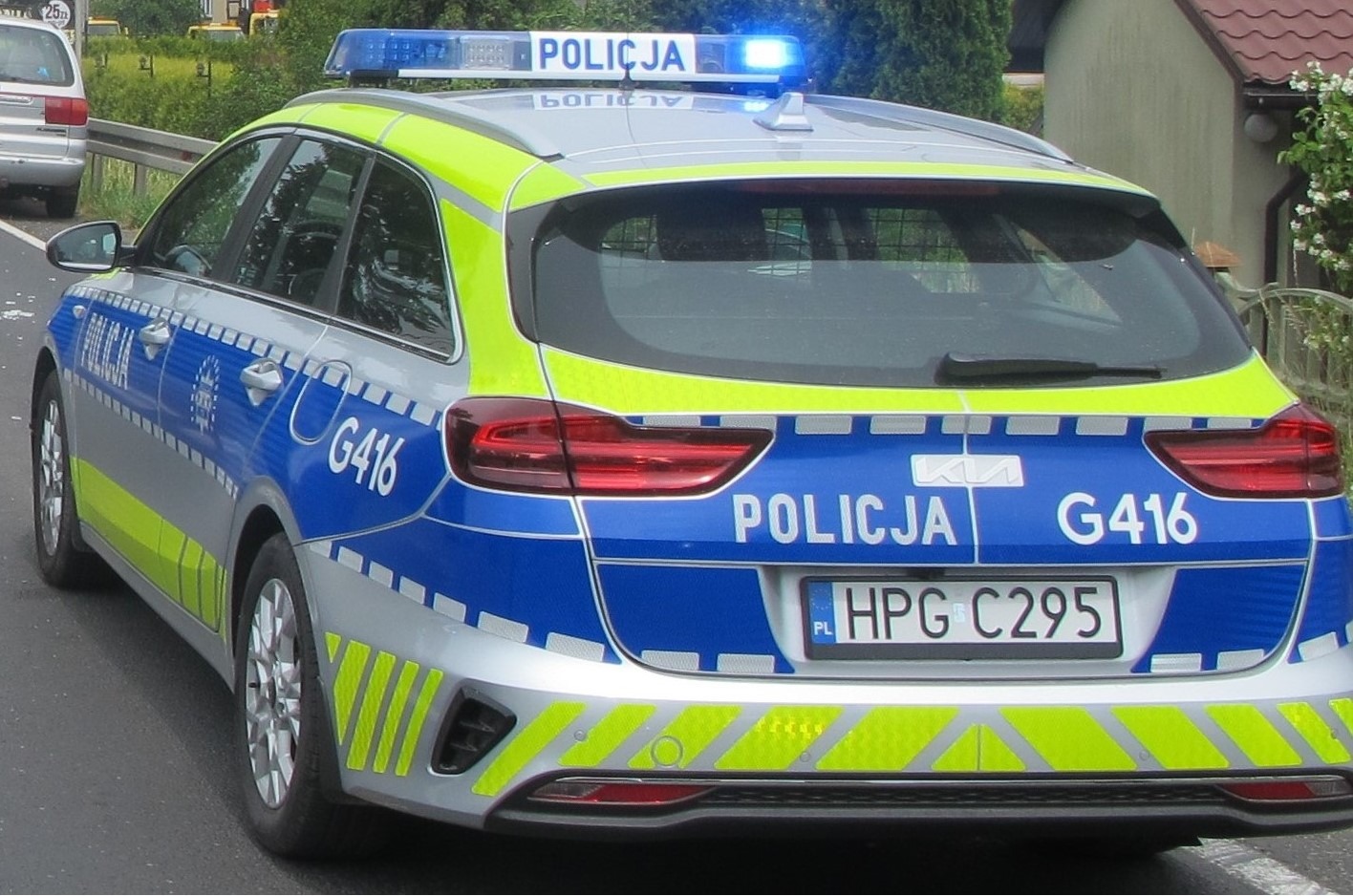 Zranił nożem cztery osoby i uciekł. 23-latek zatrzymany po kilkugodzinnym pościgu
