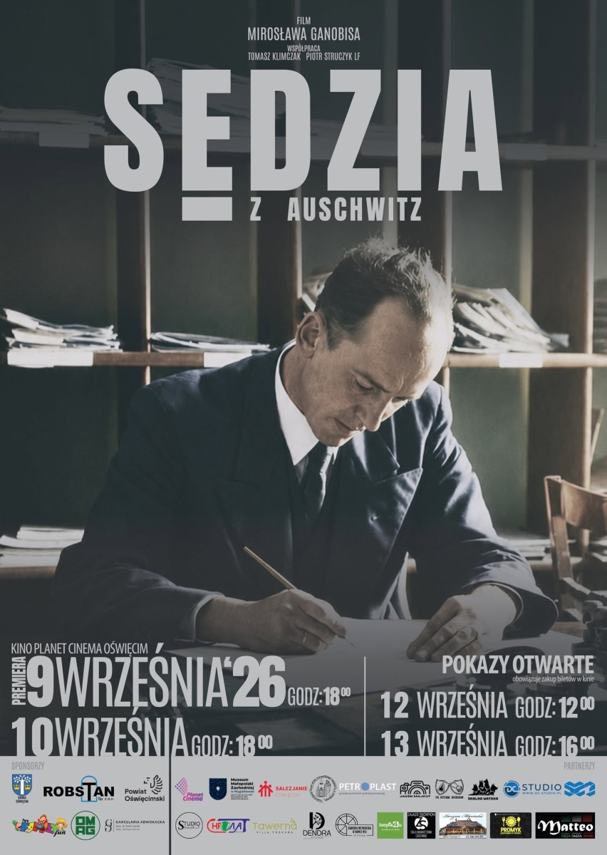 Niemiec, który pomagał więźniom Auschwitz. Premiera filmu „Sędzia z Auschwitz” już 9 września