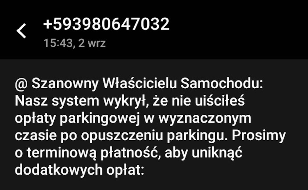 Fałszywy SMS o opłacie parkingowej. Mieszkanka Osieka zgłosiła oszustwo do CERT Polska