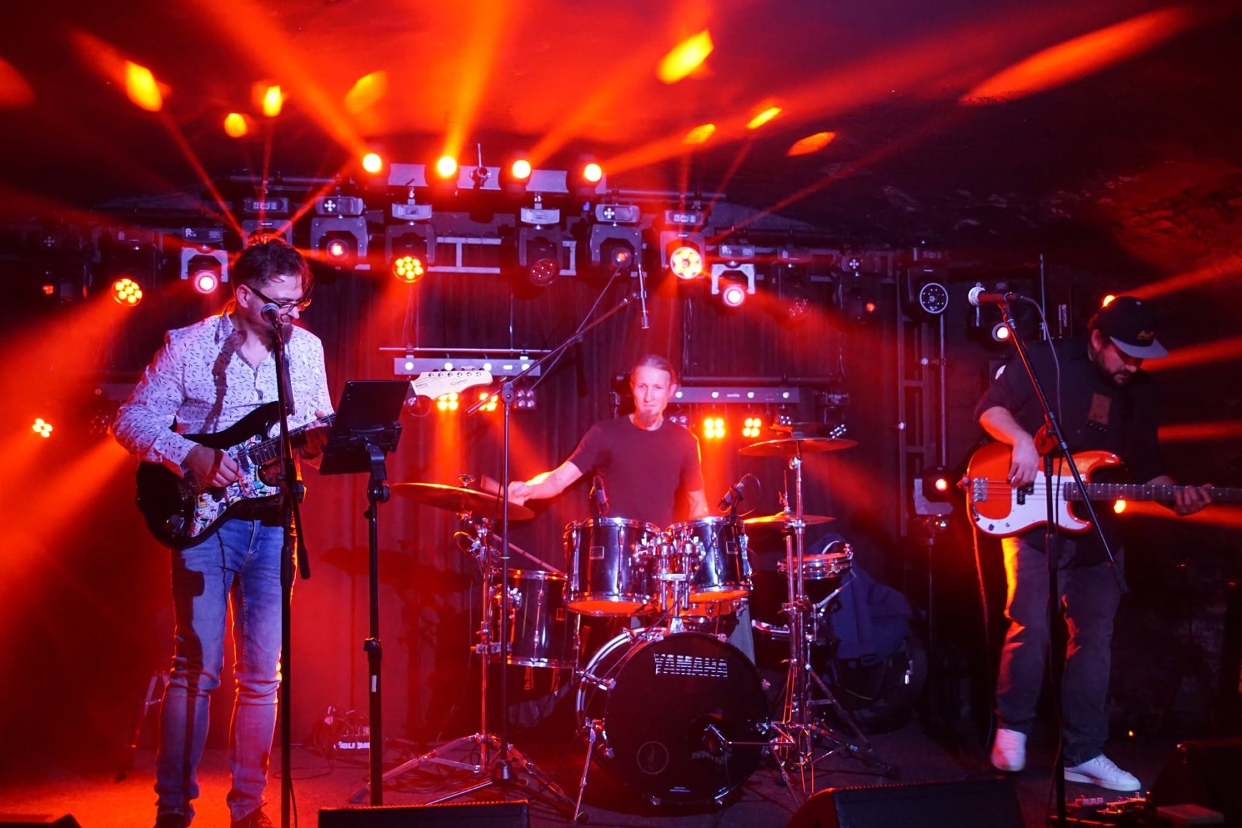 Funk-rock i blues zamiast ciszy. Muzyka na żywo wraca do Oświęcimia