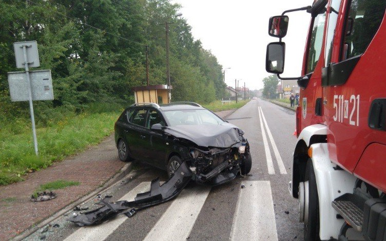 BRZEZINKA. Wypadek, 6 mężczyzn w szpitalu