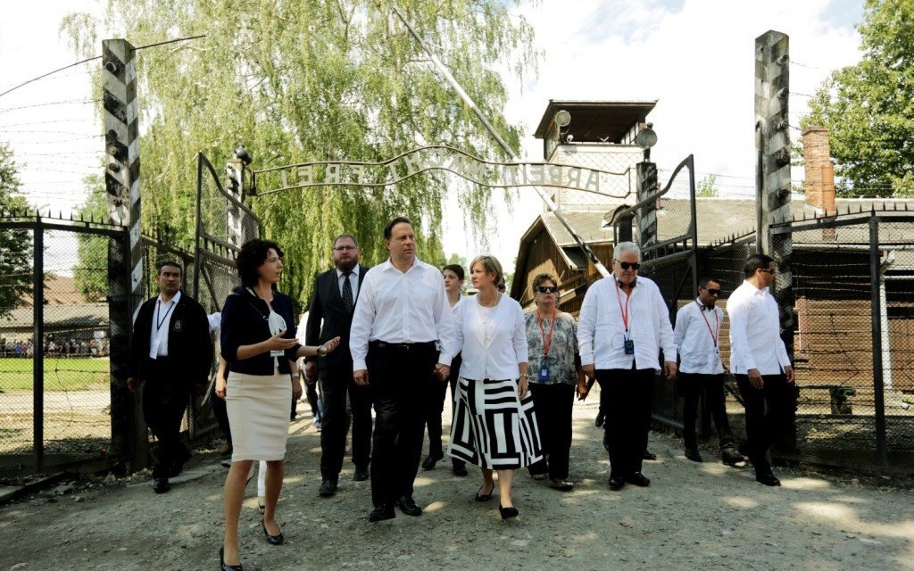 AUSCHWITZ. Prezydent Panamy w Miejscu Pamięci