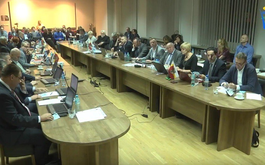 VIDEO-POWIAT. Burzliwa debata o przyszłości PZ nr 5 Budowlanka