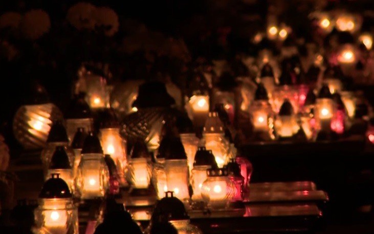 OŚWIĘCIM. Chcesz sprzedać znicze 1 listopada? Zapisz się już teraz