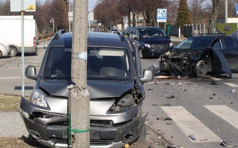 OŚWIĘCIM. Groźna kolizja na ul. Leszczyńskiej
