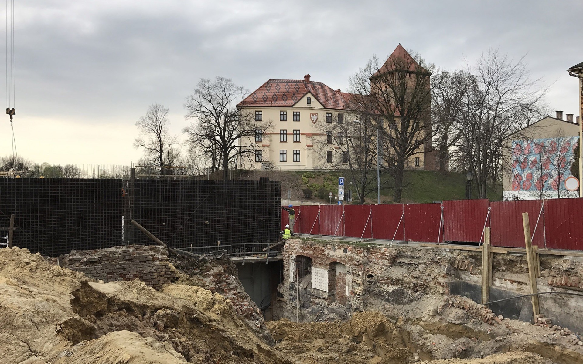 FOTOGALERIA. Trwa budowa nowego hotelu Hampton by Hilton