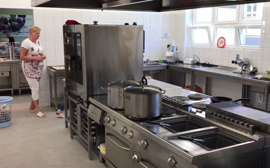 POWIAT. Otwarcie stołówki w internacie PZ nr 2