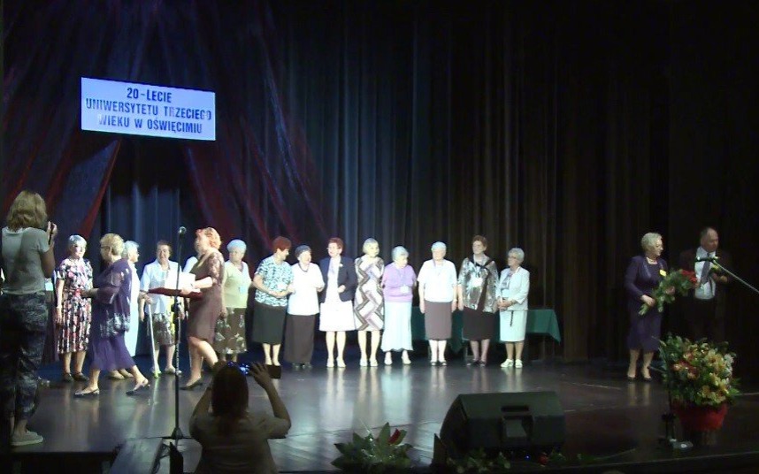 POWIAT. 20 lat Uniwersytetu Trzeciego Wieku