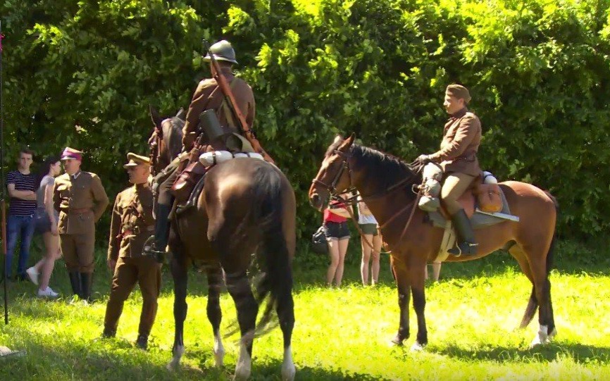 POWIAT. Lekcja o polskiej kawalerii