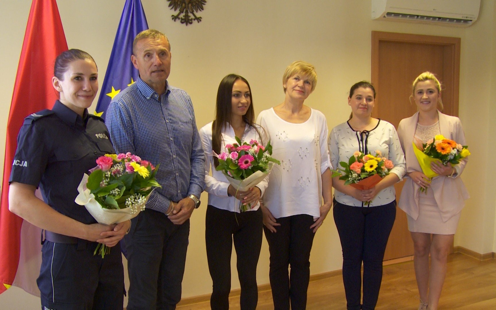 POWIAT. Gratulacje i bilety na TLFO dla mistrzyń