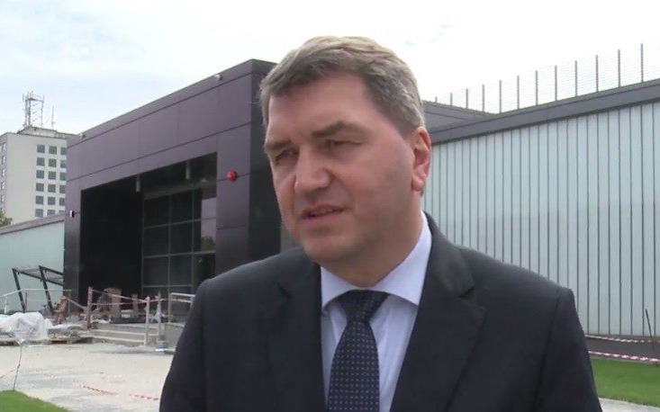 Materiał informacyjny Urzędu Miasta na temat patrona krytej pływalni