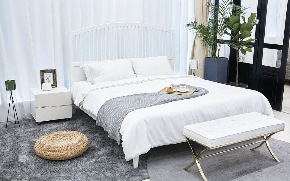 Na co zwrócić uwagę podczas kupowania łóżka do sypialni?
