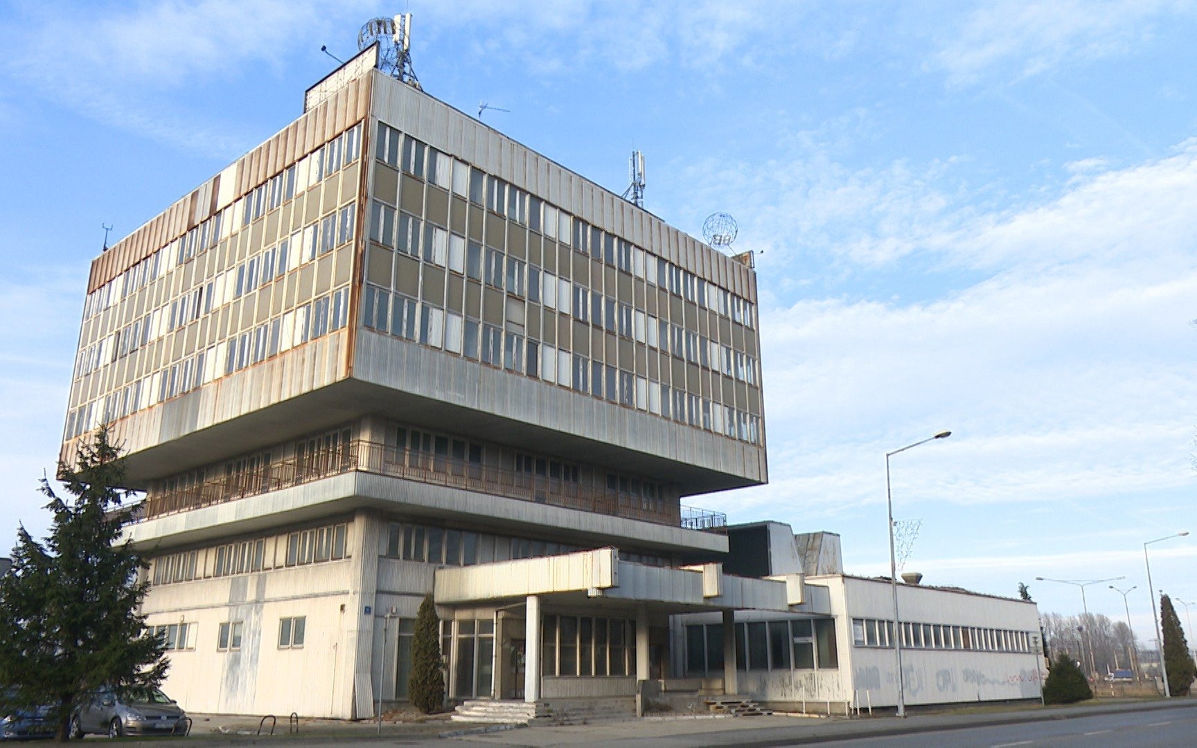 OŚWIĘCIM. Okolice dworca straszą turystów?