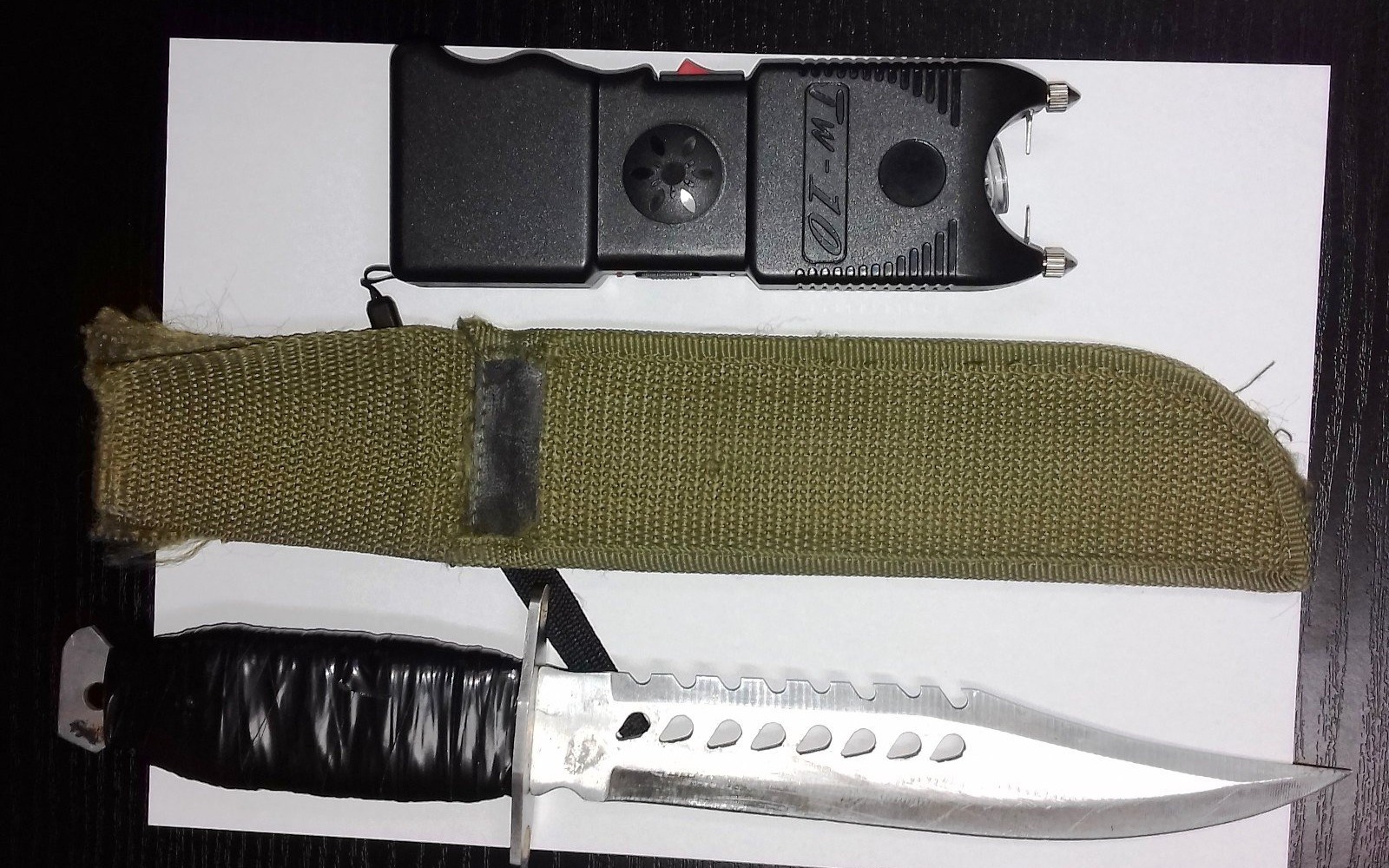 OŚWIĘCIM. Niebezpieczne przedmioty w plecaku wagarowicza