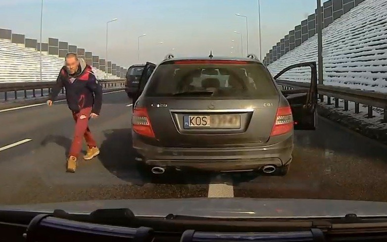 POWIAT. Agresywny kierowca na drodze S1