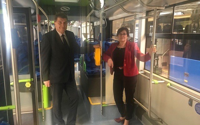 OŚWIĘCIM. Wizyta prezydenta w fabryce Solaris Bus