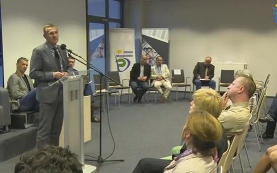 POWIAT. I Powiatowy Szczyt Antysmogowy w Oświęcimiu. Relacja i wnioski