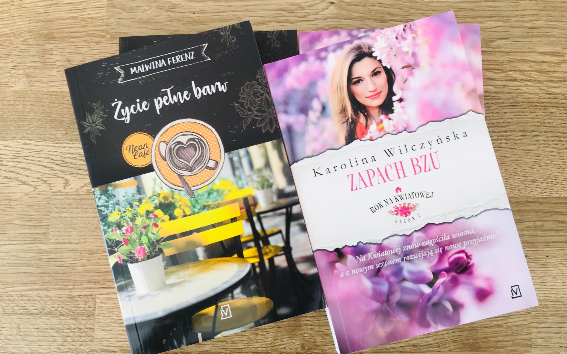 KONKURS. Wygraj książki „Zapach bzu” i „Życie pełne barw”