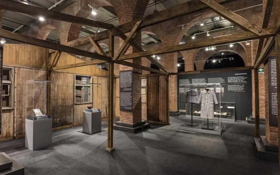 NOWY JORK. Wystawa „Auschwitz. Nie tak dawno. Nie tak daleko.” w USA