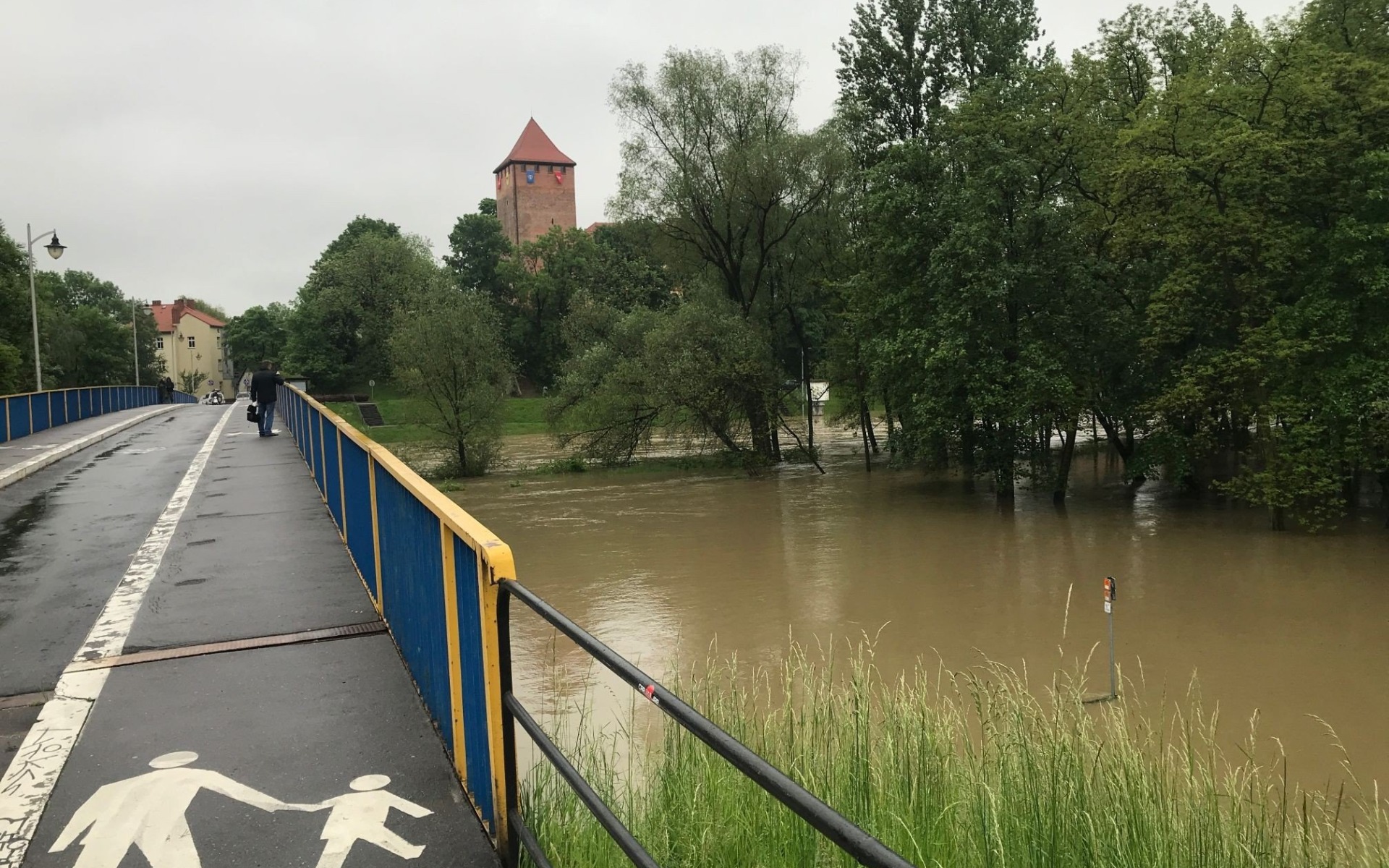 POWIAT. O 18:00 spodziewana jest większa fala na Sole