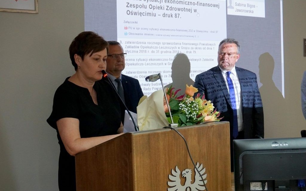 POWIAT. Symboliczne pożegnanie dyrektor szpitala