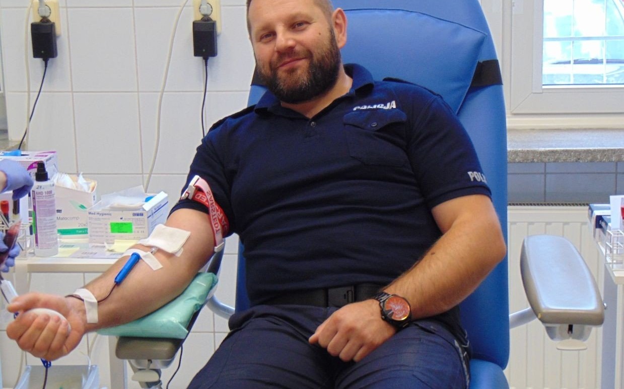 POWIAT. 100 litrów krwi, na 100. lecie Policji