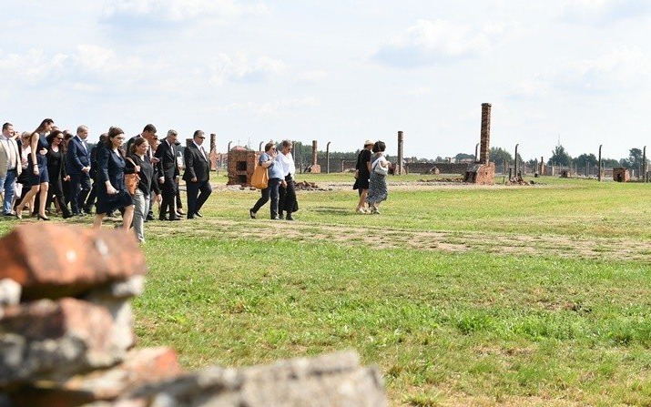 AUSCHWITZ. Dzień Pamięci o Zagładzie Sinti i Romów